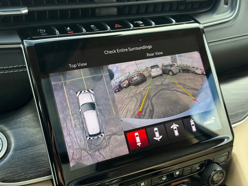 Jeep Grand Cherokee L Vehicle Full-screen Gallery Image 19