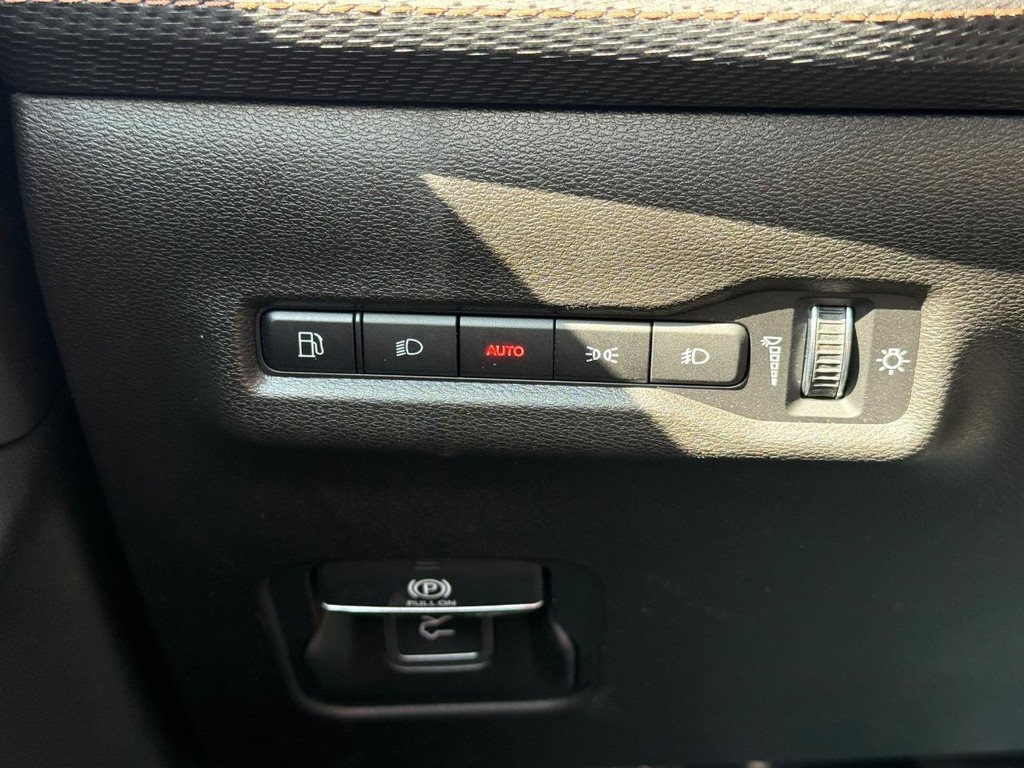 Jeep Cherokee Vehicle Full-screen Gallery Image 21