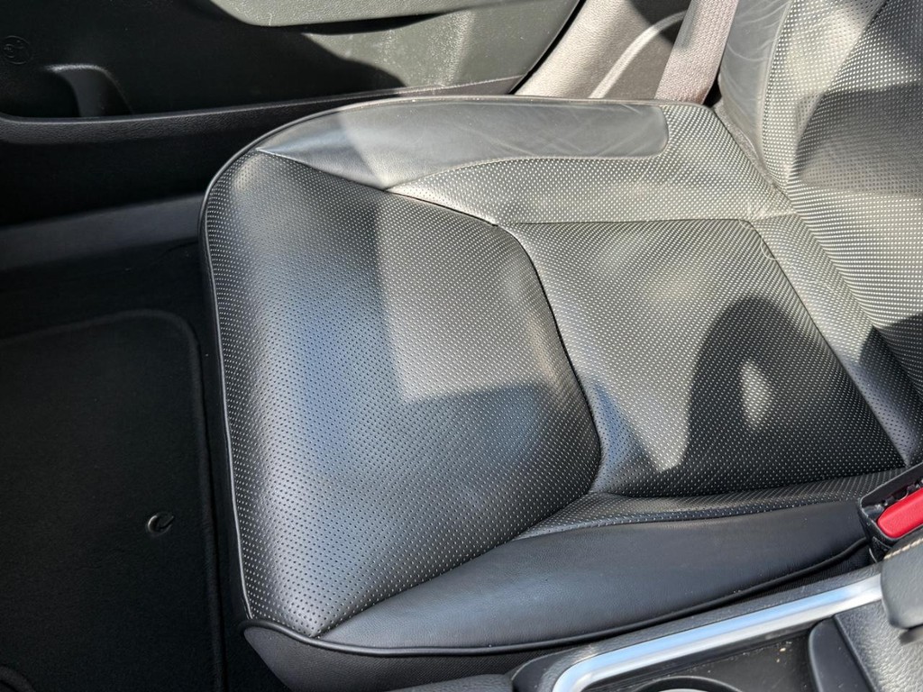 Chrysler 300 Vehicle Full-screen Gallery Image 20