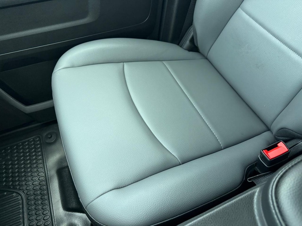 Ram 3500 Vehicle Full-screen Gallery Image 20
