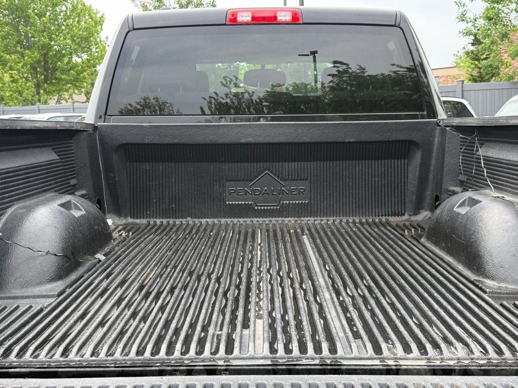 Ram 1500 Vehicle Full-screen Gallery Image 05