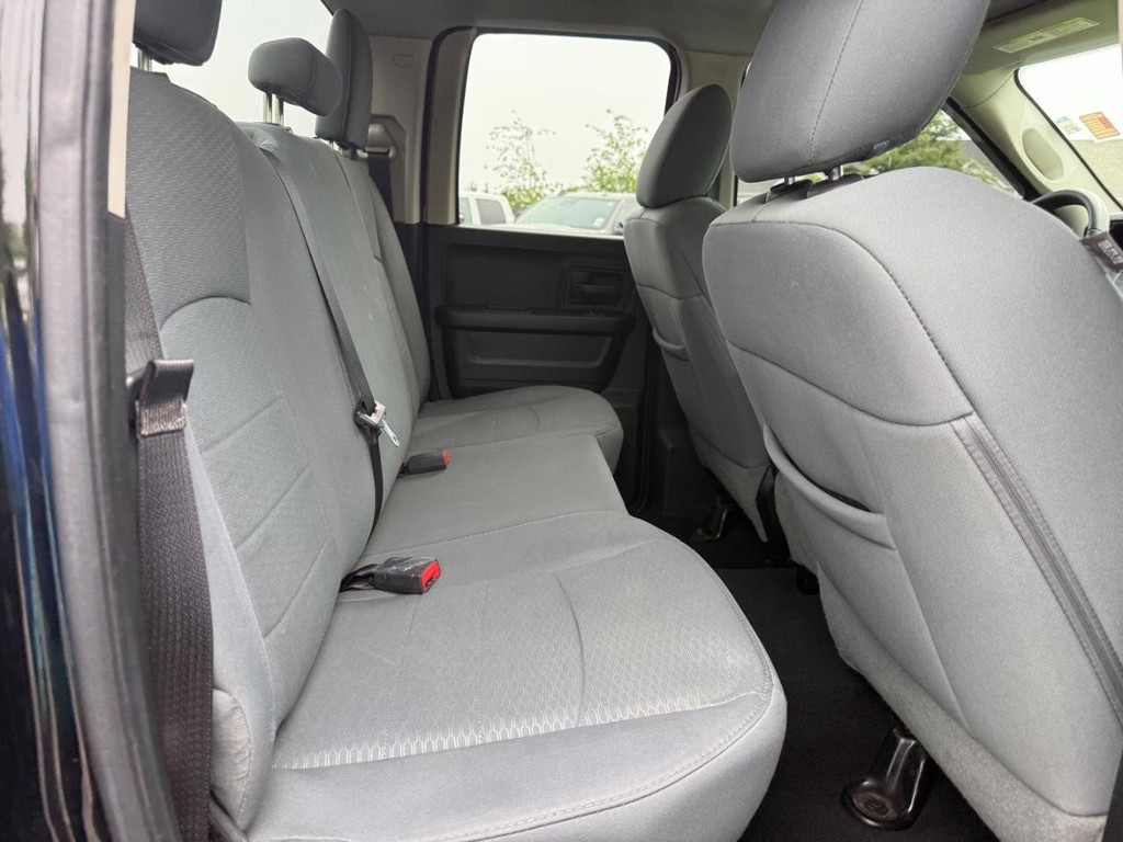 Ram 1500 Vehicle Full-screen Gallery Image 07