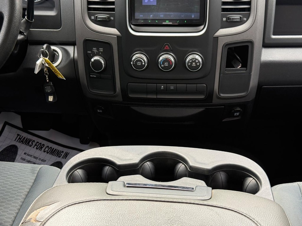 Ram 1500 Vehicle Full-screen Gallery Image 10