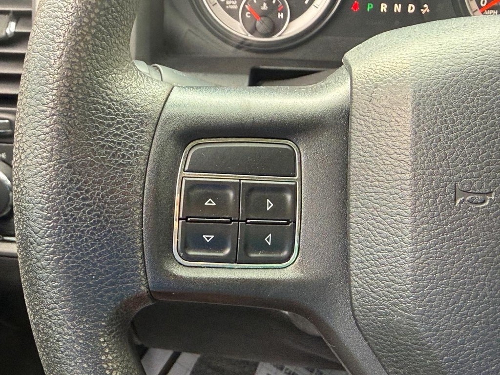 Ram 1500 Vehicle Full-screen Gallery Image 14