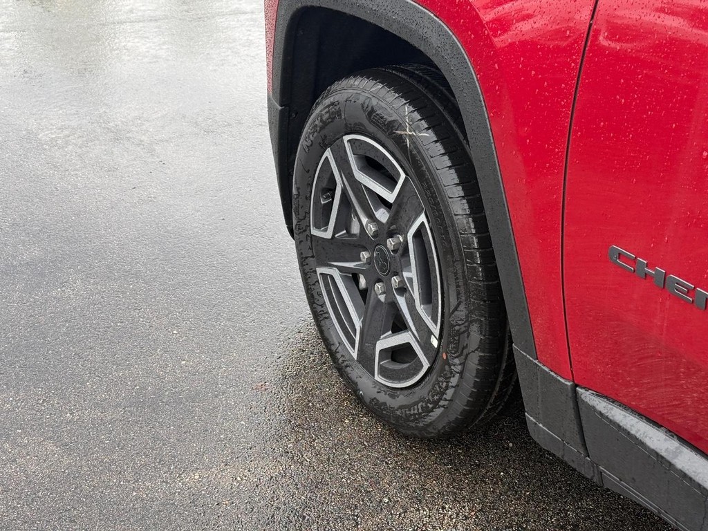 Jeep Cherokee Vehicle Full-screen Gallery Image 12