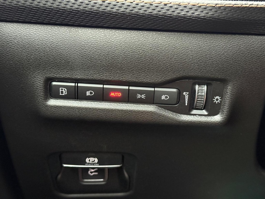 Jeep Cherokee Vehicle Full-screen Gallery Image 19