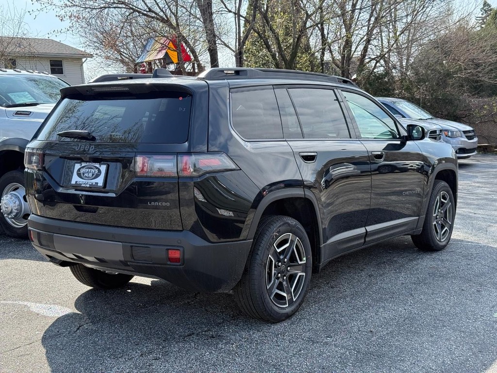 Jeep Cherokee Vehicle Full-screen Gallery Image 03