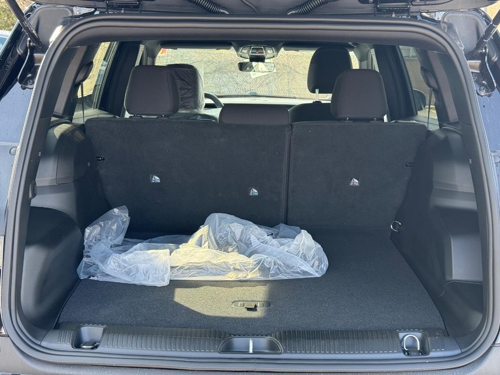 Jeep Cherokee Vehicle Full-screen Gallery Image 05