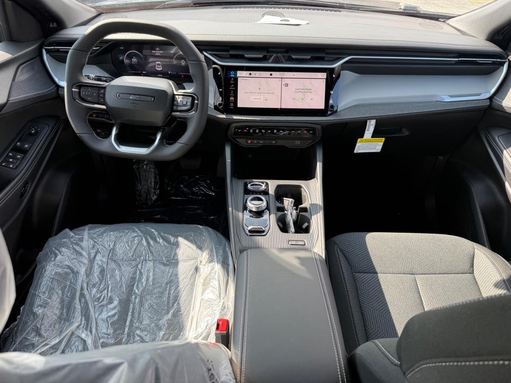 Jeep Cherokee Vehicle Full-screen Gallery Image 08
