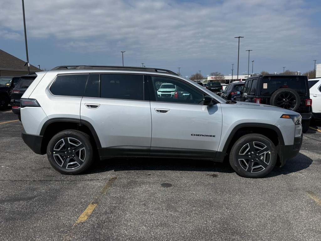 Jeep Cherokee Vehicle Full-screen Gallery Image 02