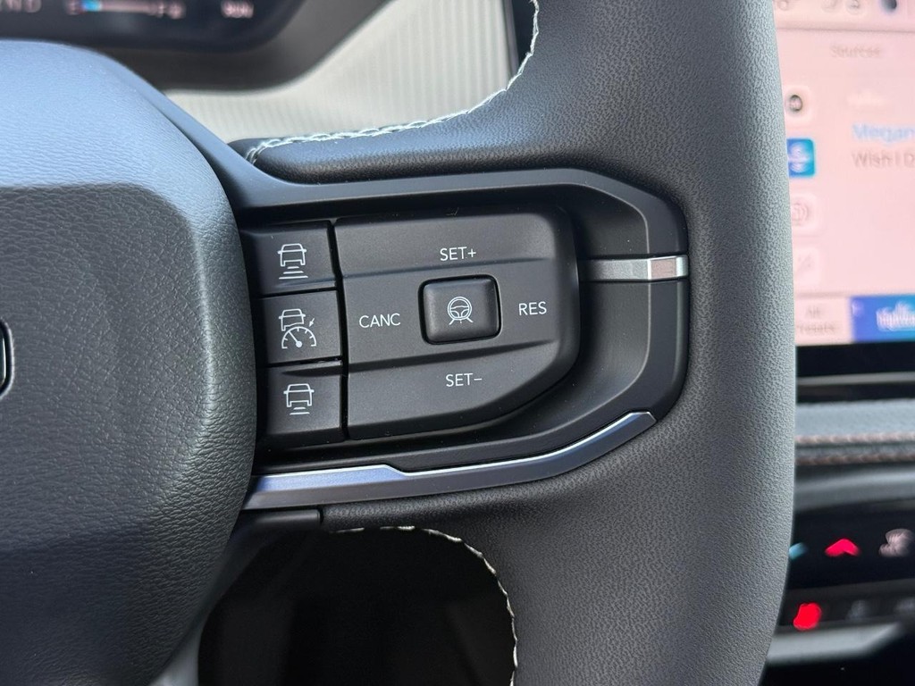 Jeep Cherokee Vehicle Full-screen Gallery Image 15