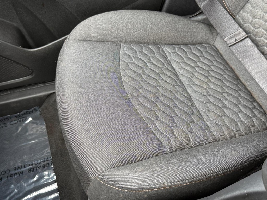 Chevrolet Equinox Vehicle Full-screen Gallery Image 20