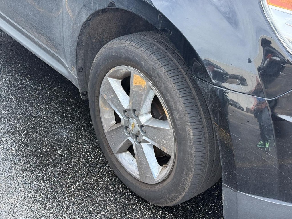 Chevrolet Equinox Vehicle Full-screen Gallery Image 03