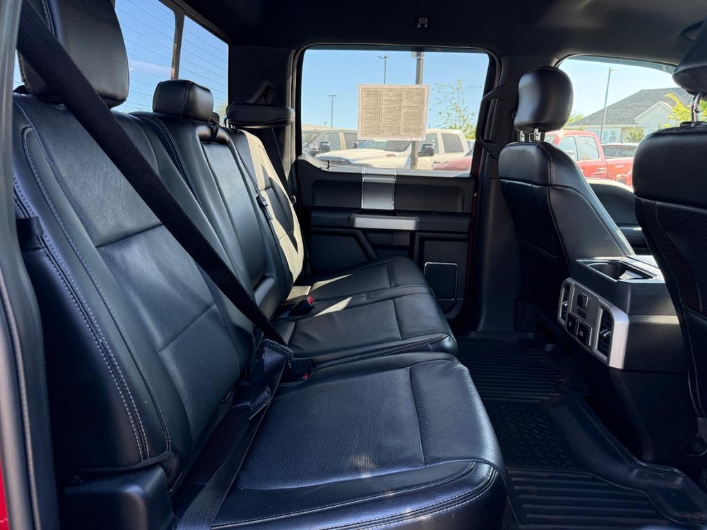 Ford F-150 Vehicle Full-screen Gallery Image 07
