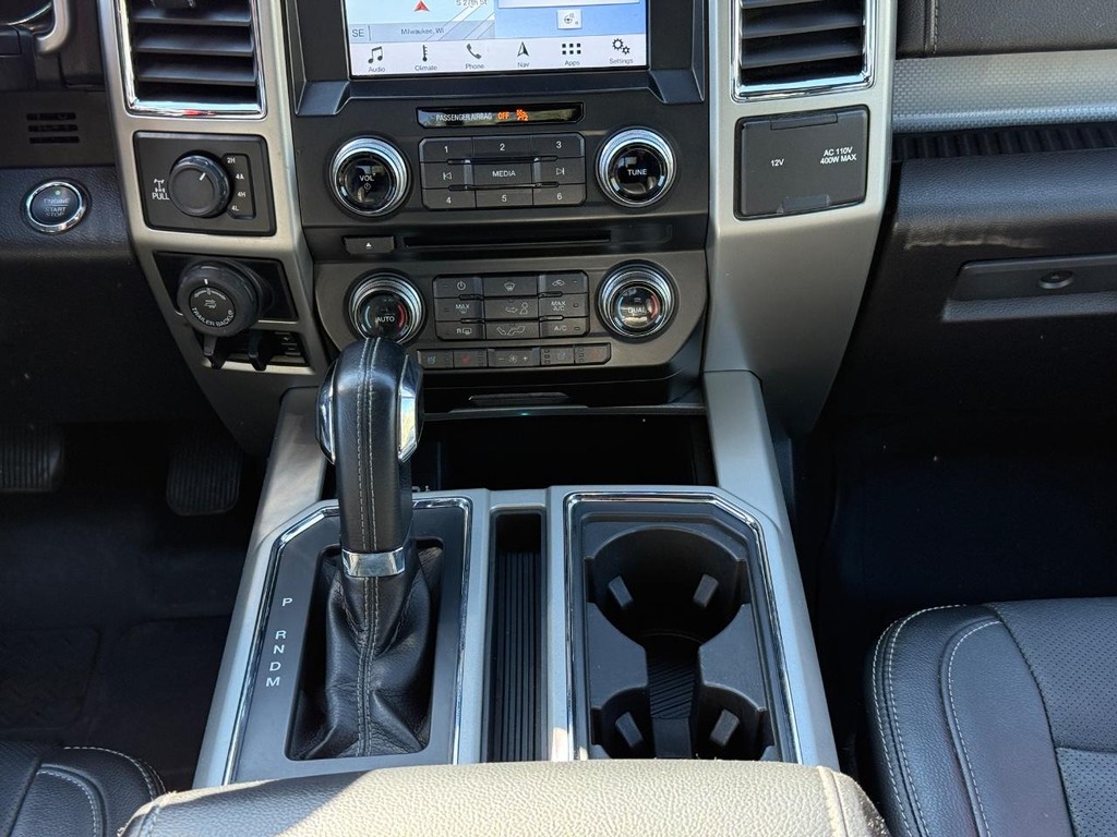 Ford F-150 Vehicle Full-screen Gallery Image 10