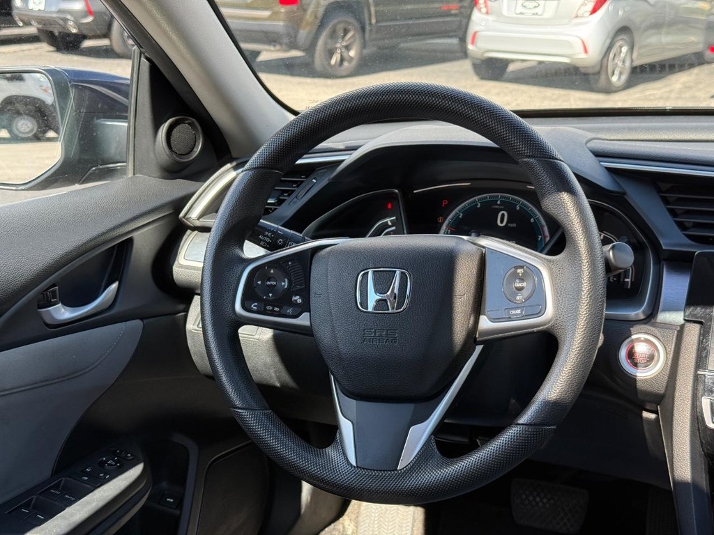 Honda Civic Sedan Vehicle Full-screen Gallery Image 11