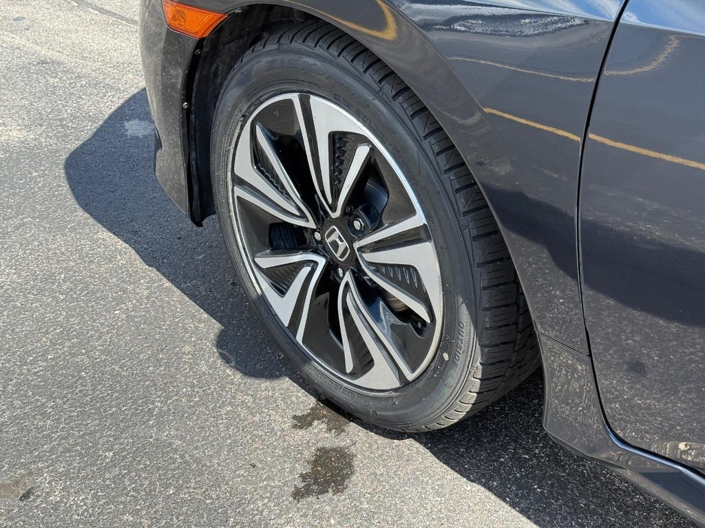 Honda Civic Sedan Vehicle Full-screen Gallery Image 13