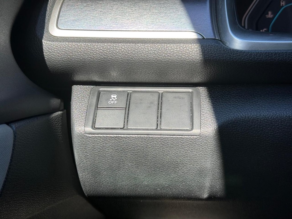 Honda Civic Sedan Vehicle Full-screen Gallery Image 20