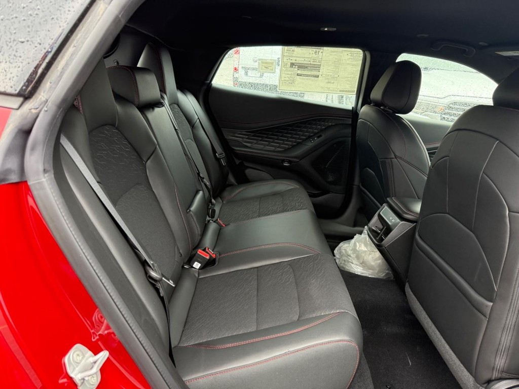 Dodge Charger Vehicle Full-screen Gallery Image 05