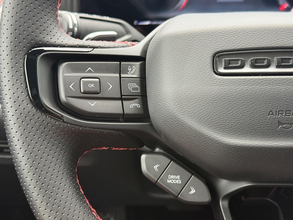 Dodge Charger Vehicle Full-screen Gallery Image 14
