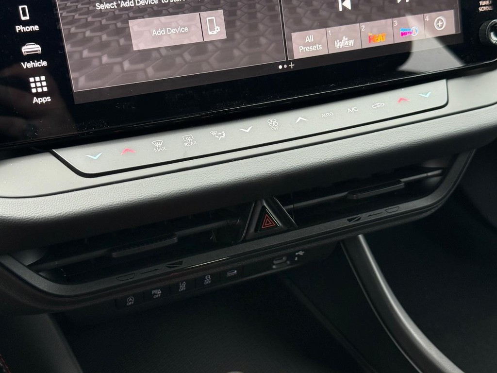 Dodge Charger Vehicle Full-screen Gallery Image 19