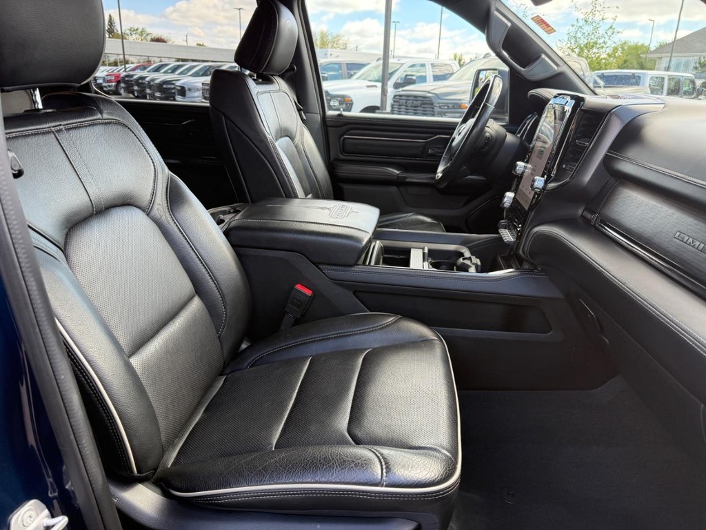Ram 1500 Vehicle Full-screen Gallery Image 06