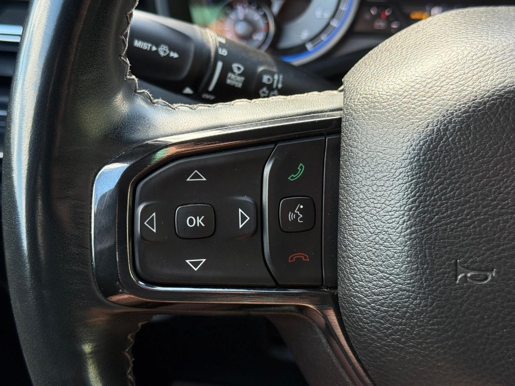 Ram 1500 Vehicle Full-screen Gallery Image 15