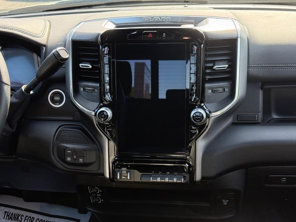 Ram 2500 Vehicle Full-screen Gallery Image 07