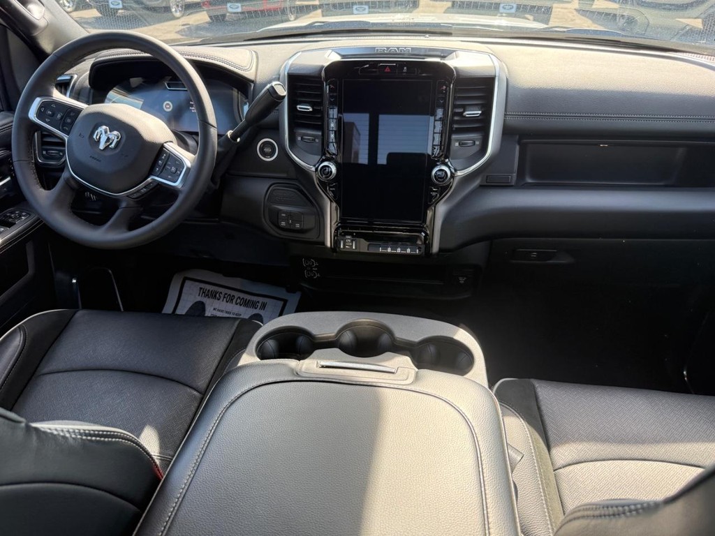 Ram 2500 Vehicle Full-screen Gallery Image 08