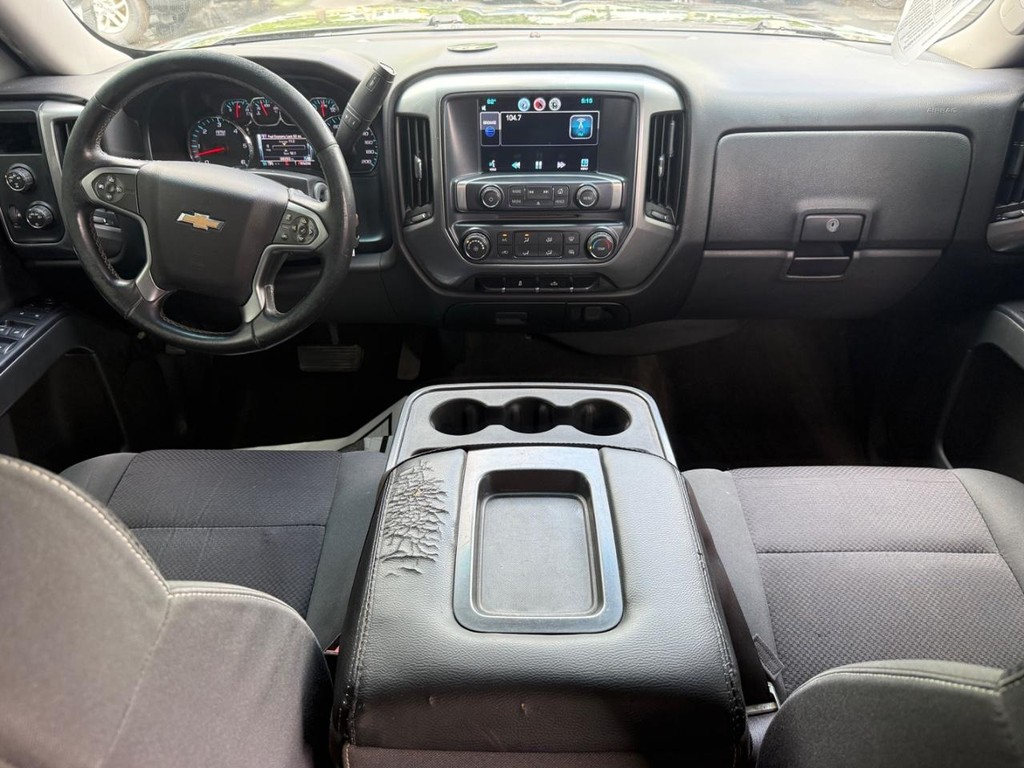 Chevrolet Silverado 1500 Vehicle Full-screen Gallery Image 10