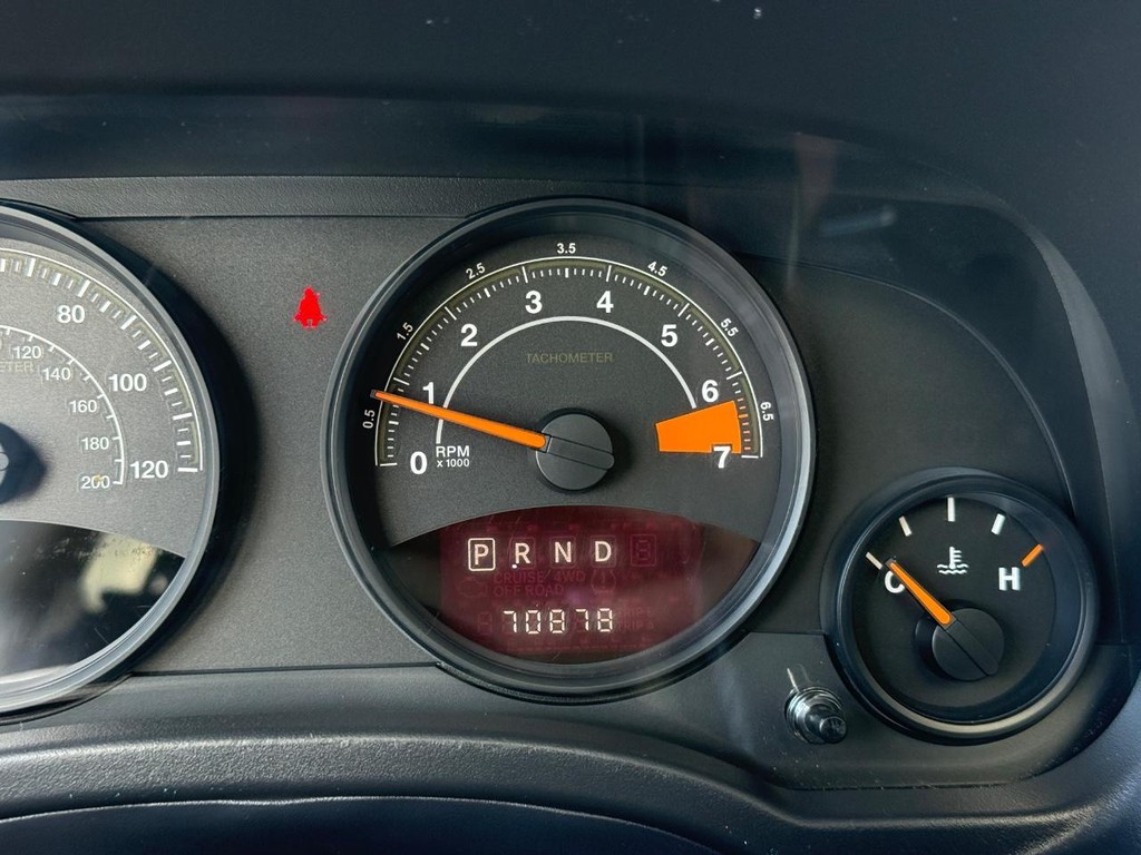 Jeep Patriot Vehicle Full-screen Gallery Image 17