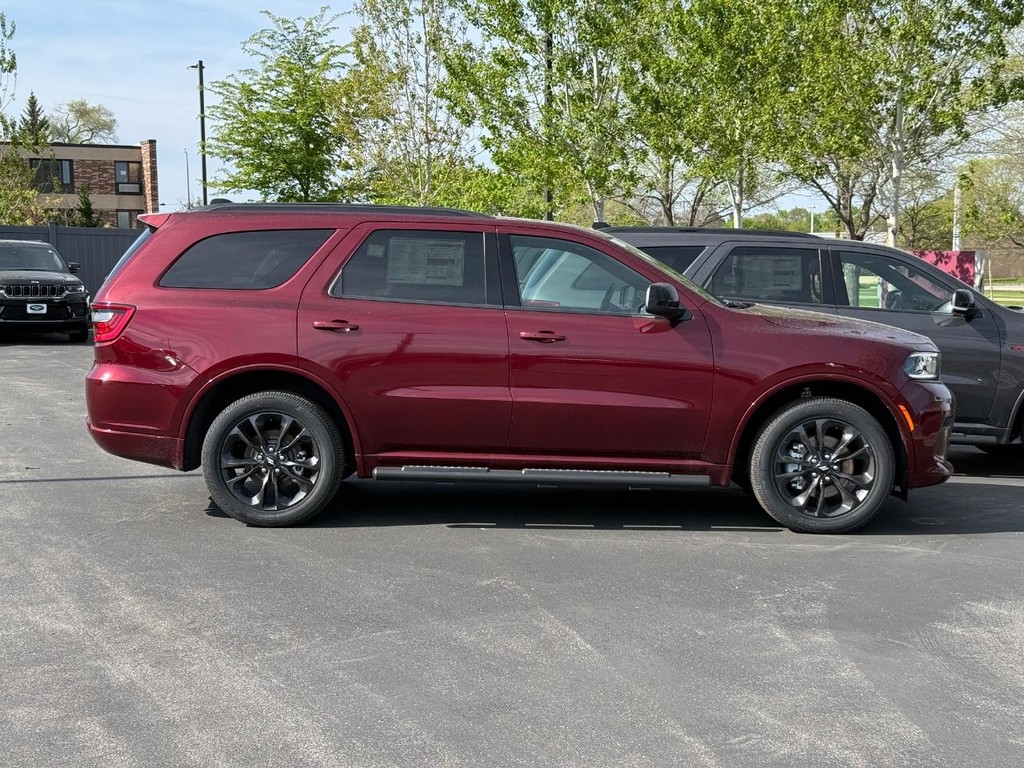 Dodge Durango Vehicle Full-screen Gallery Image 02