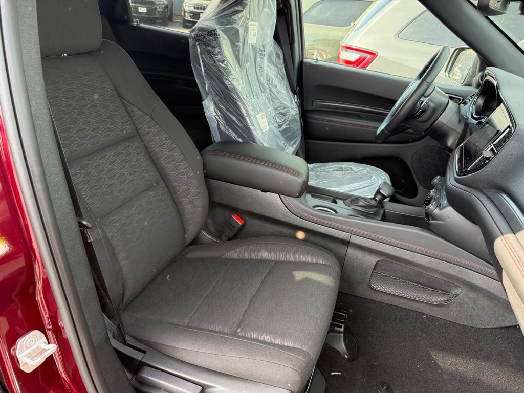 Dodge Durango Vehicle Full-screen Gallery Image 06