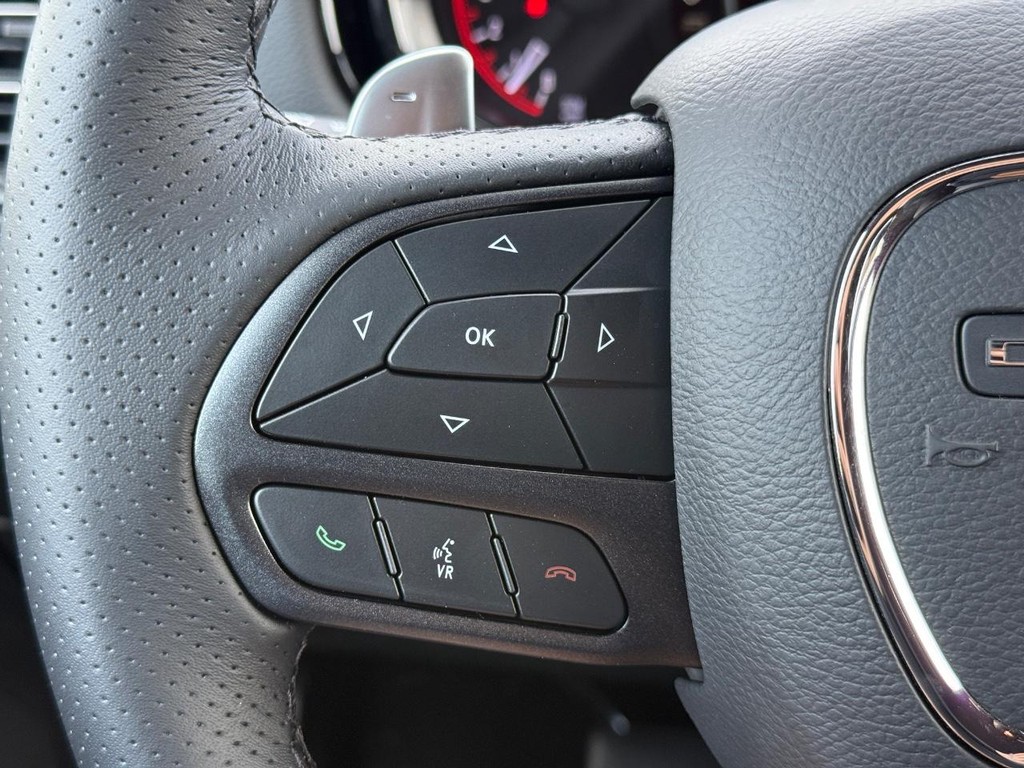 Dodge Durango Vehicle Full-screen Gallery Image 13