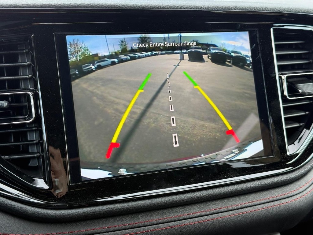 Dodge Durango Vehicle Full-screen Gallery Image 16