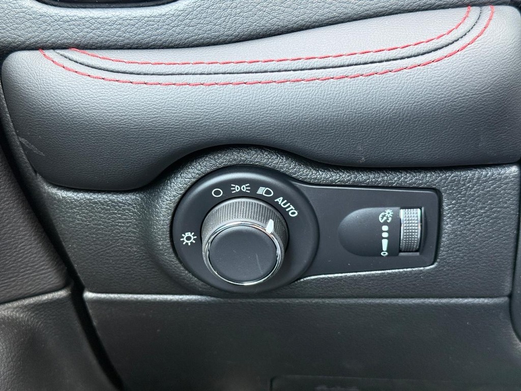 Dodge Durango Vehicle Full-screen Gallery Image 19