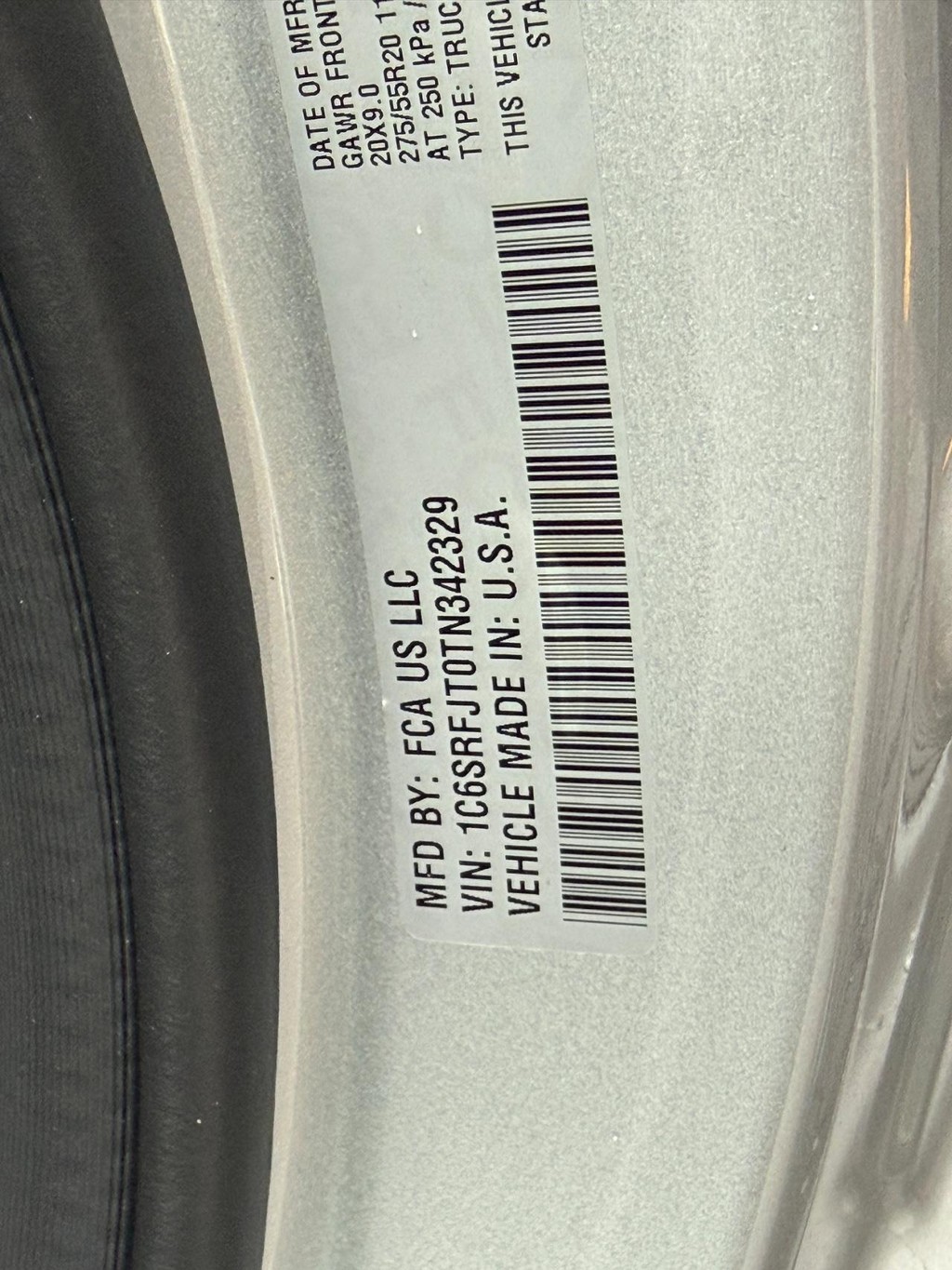 Ram 1500 Vehicle Full-screen Gallery Image 19