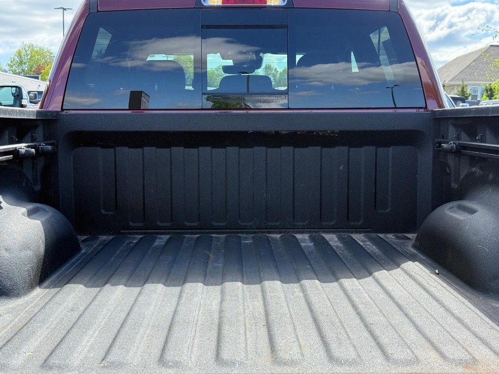 Ram 1500 Vehicle Full-screen Gallery Image 05
