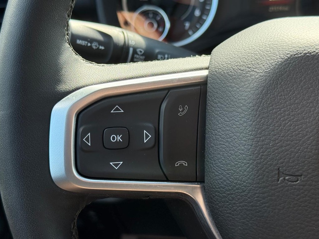 Ram 1500 Vehicle Full-screen Gallery Image 15
