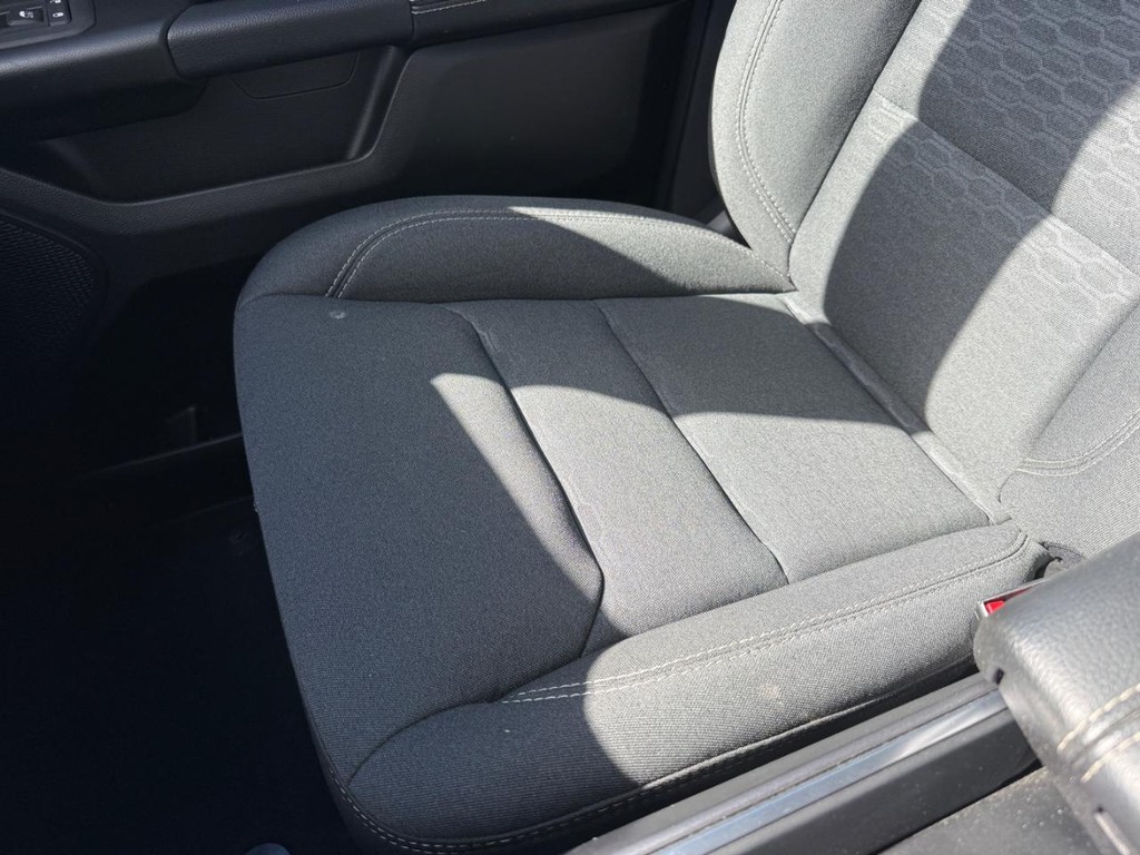Ram 1500 Vehicle Full-screen Gallery Image 20