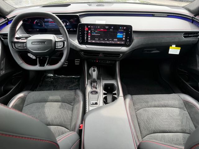 Dodge Charger Vehicle Full-screen Gallery Image 06