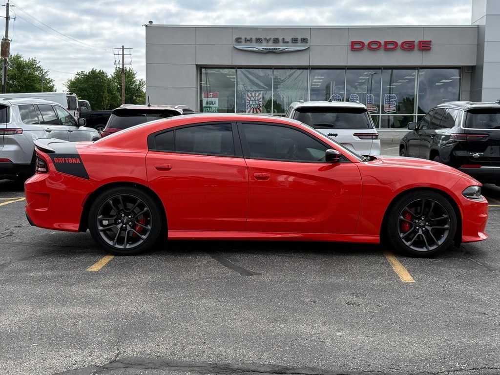 Dodge Charger Vehicle Full-screen Gallery Image 02