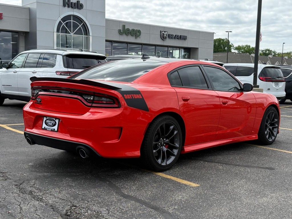 Dodge Charger Vehicle Full-screen Gallery Image 03