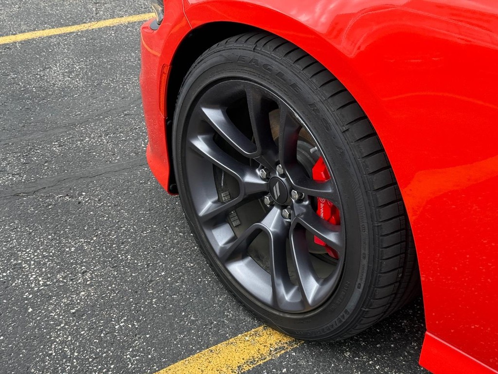 Dodge Charger Vehicle Full-screen Gallery Image 14