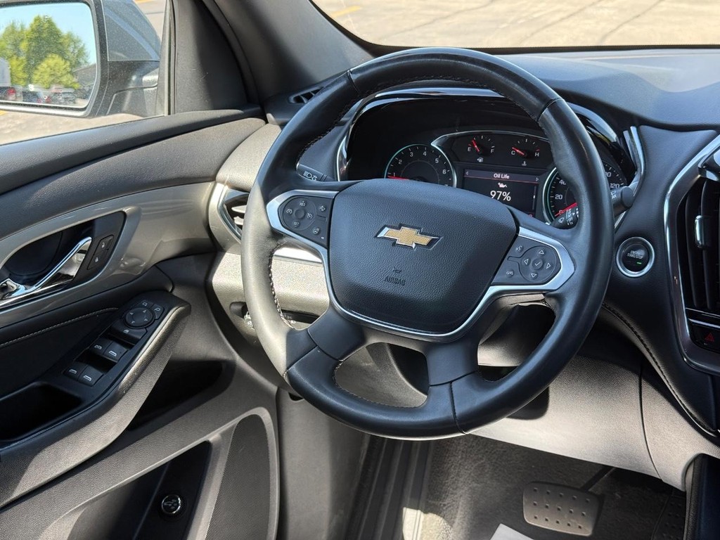 Chevrolet Traverse Vehicle Full-screen Gallery Image 11
