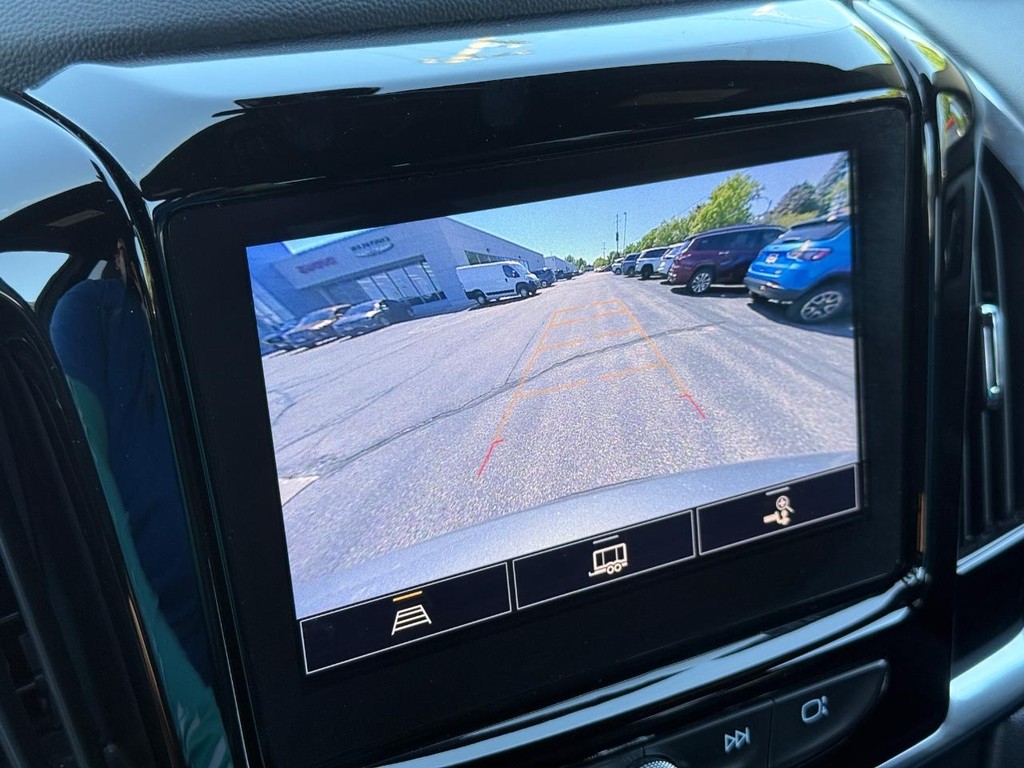 Chevrolet Traverse Vehicle Full-screen Gallery Image 20