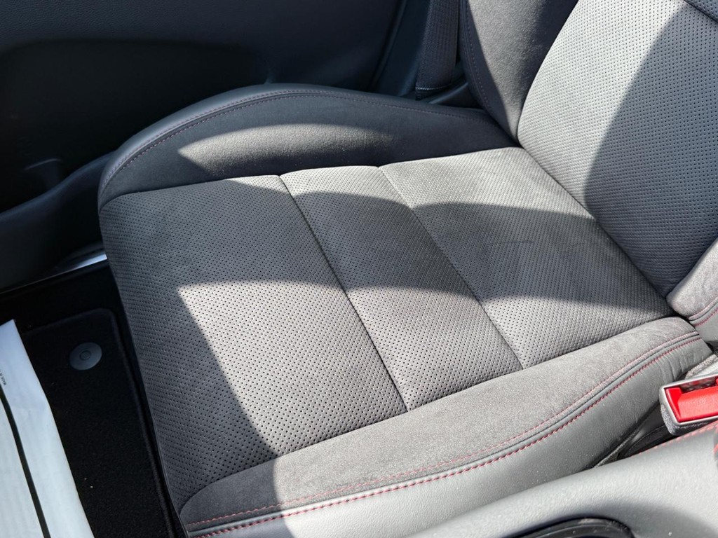 Dodge Durango Vehicle Full-screen Gallery Image 19