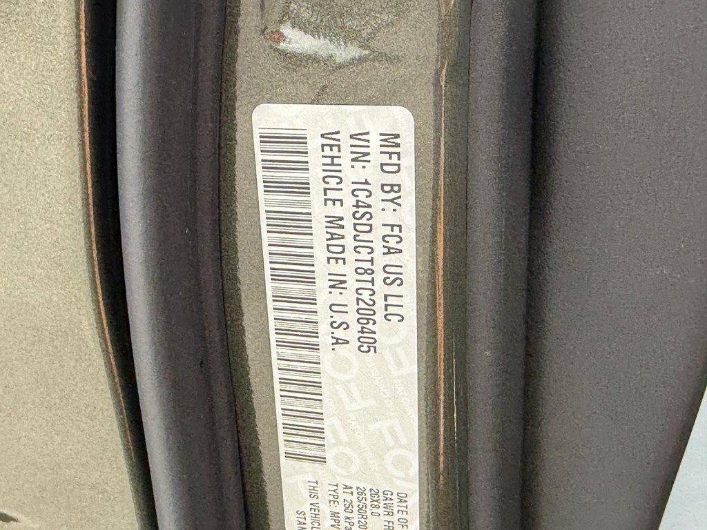 Dodge Durango Vehicle Full-screen Gallery Image 21