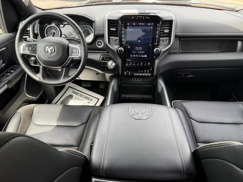 Ram 1500 Vehicle Full-screen Gallery Image 10