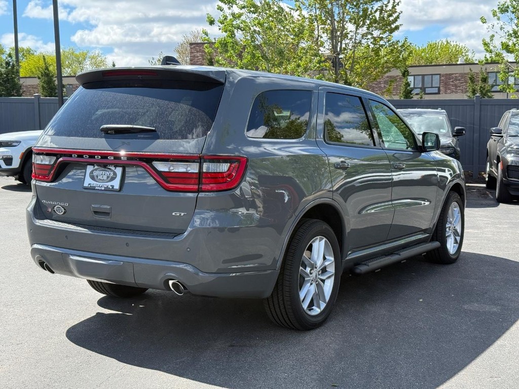 Dodge Durango Vehicle Full-screen Gallery Image 03